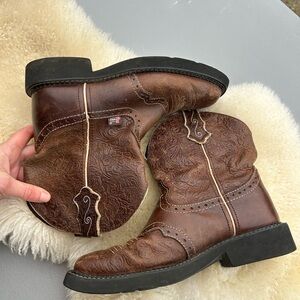 Justin Boots Brown Ankle Booties